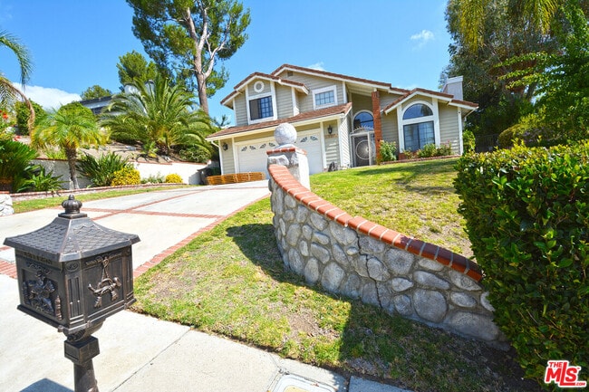 Foto del edificio - 23935 Ingomar St