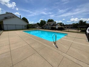 Building Photo - 1601 Steamboat Ln