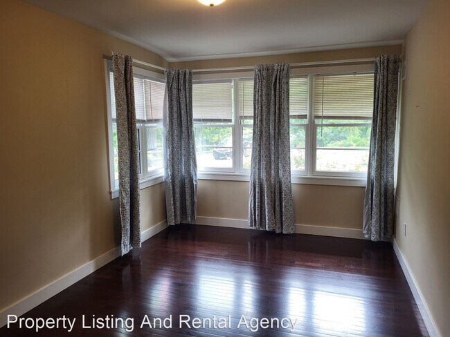 Foto del edificio - 3 br, 2 bath House - 122 Ridgemont Road
