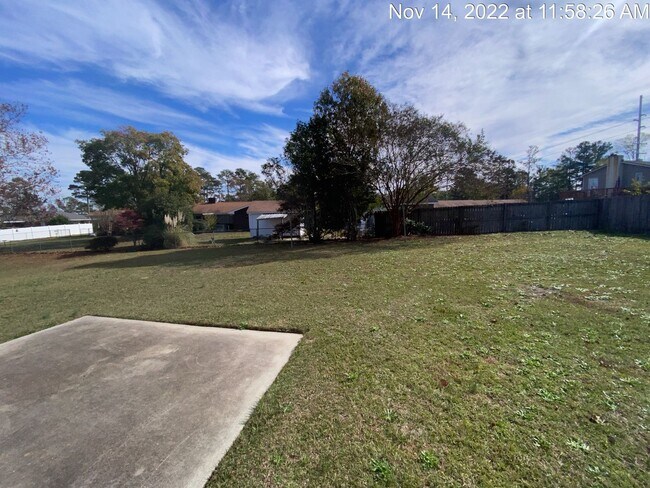Foto del edificio - 640 Sugaridge Ln