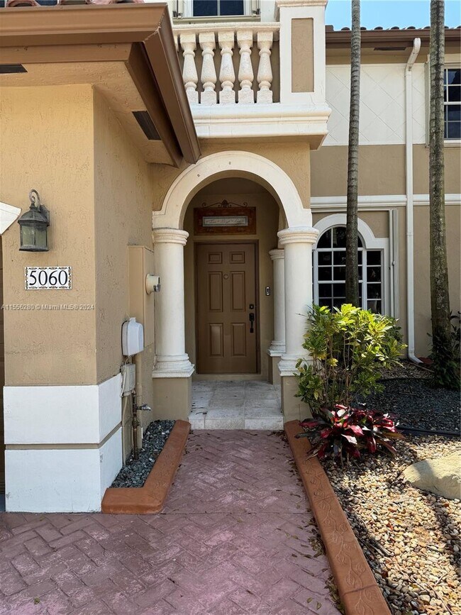 Building Photo - 5060 SW 136th Ave