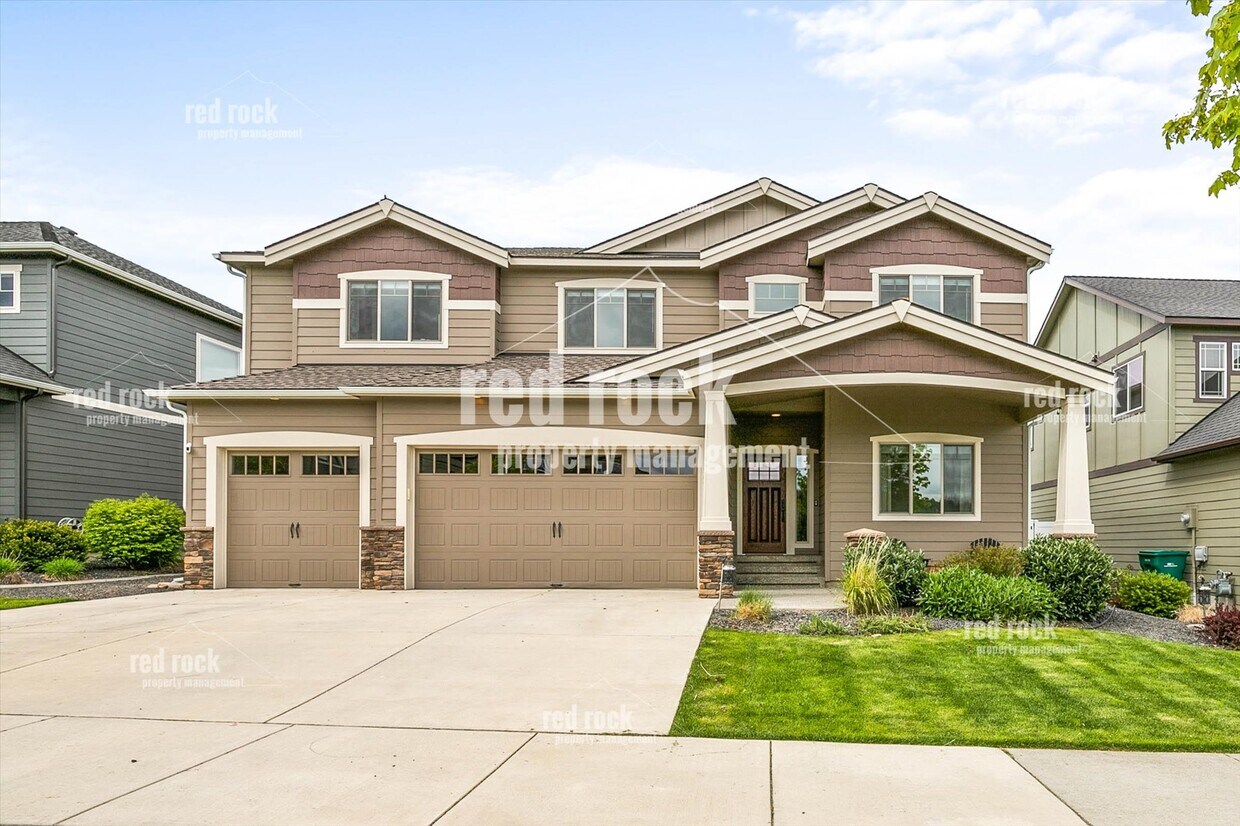Foto principal - 2079 N Winchester St