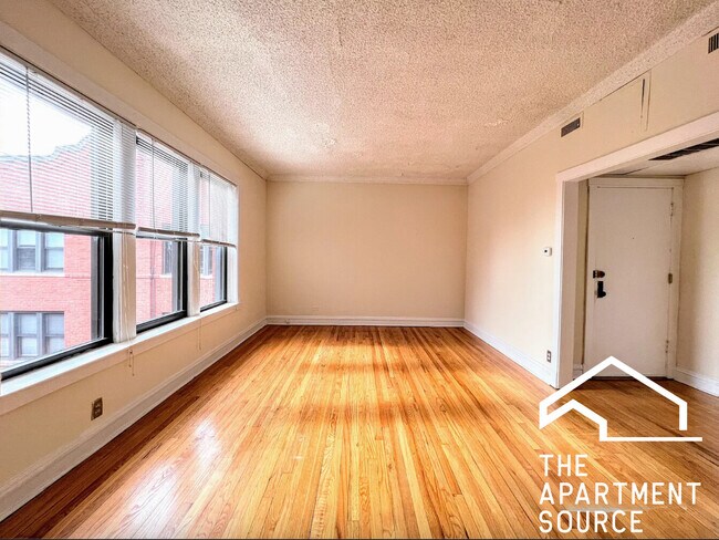 Foto del edificio - 3523 N Racine Ave
