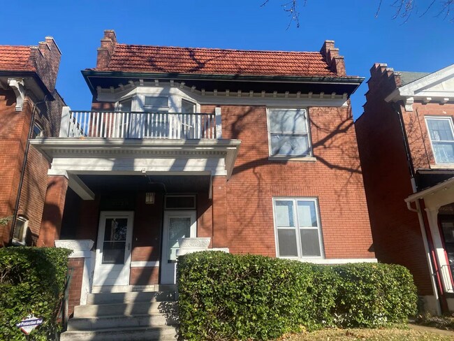 Foto del edificio - 6027 McPherson Ave