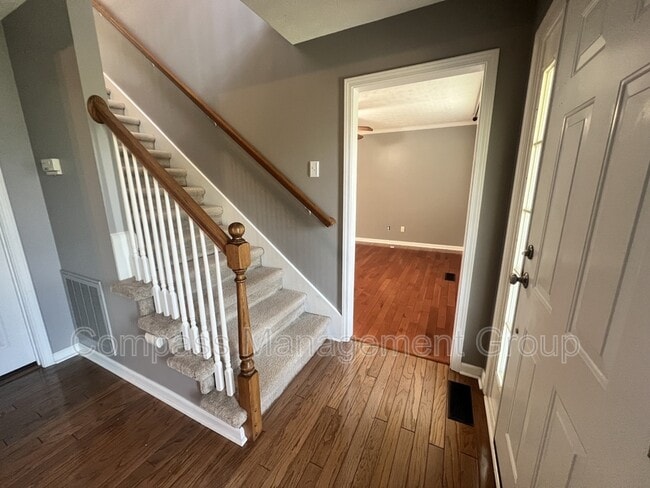 Foto del edificio - 5812 San Cristebal Ln