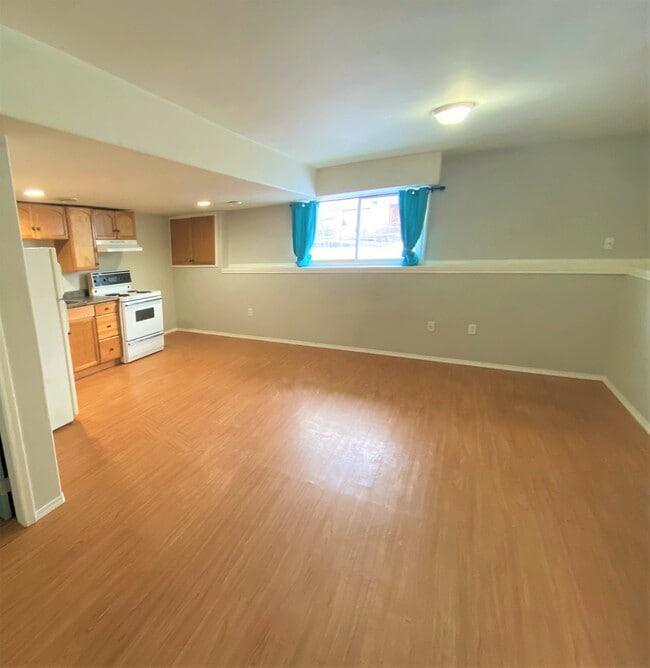 Building Photo - 2117B Quince Street, Prince George, BC, Canada