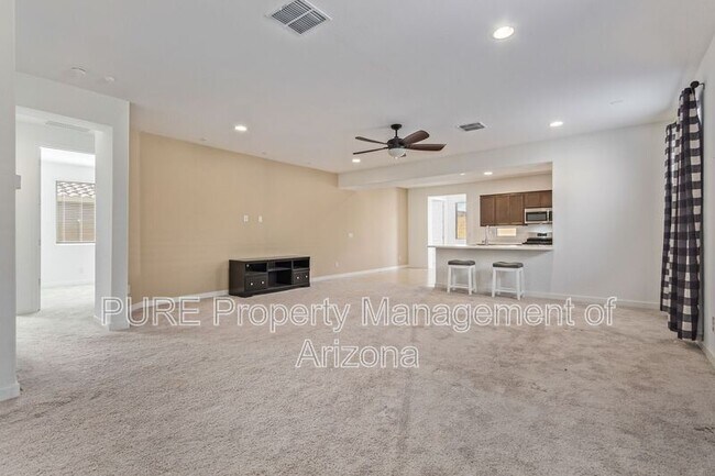 Building Photo - 16404 W Questa Dr