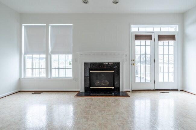 Foto del edificio - 9314 Penrose St