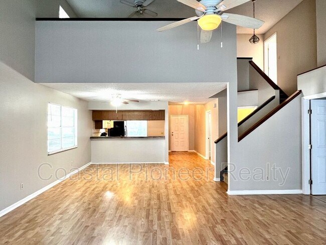 Foto del edificio - 6120 Silkdale Ct