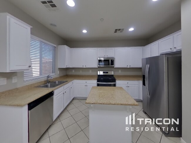 Building Photo - 7205 Bombay Reef Ct