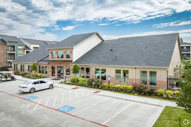 Leasing - Cityscape Apartments