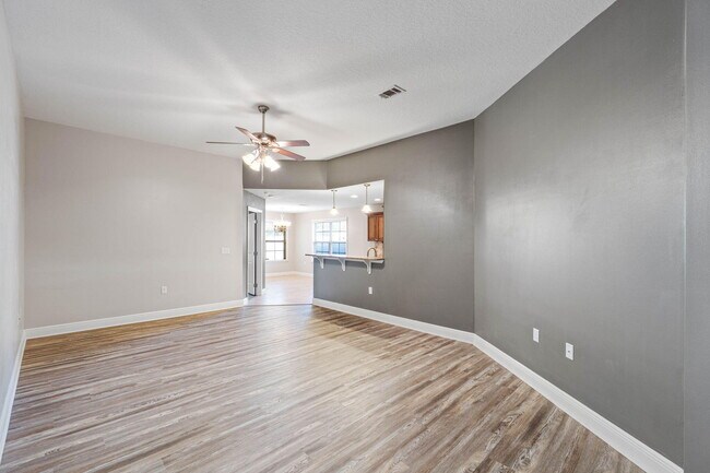 Building Photo - 227 January Ct