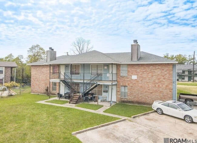 Building Photo - 2266 Anne Marie Dr