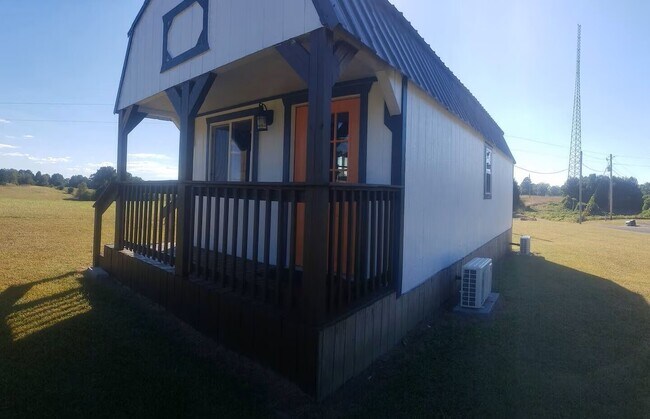 Foto del edificio - Karagan Cottage & Hudson's Boat House