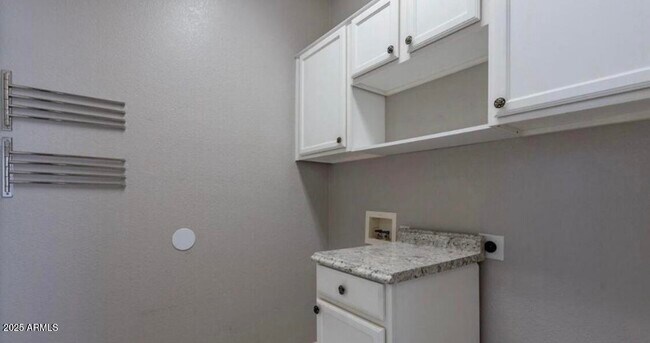 Building Photo - 14510 W Marcus Dr