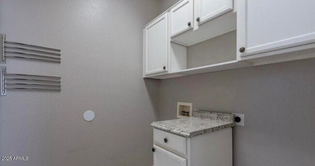 Foto del edificio - 14510 W Marcus Dr