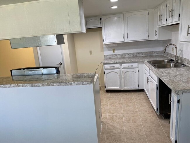 Building Photo - 8133 Troxler Dr