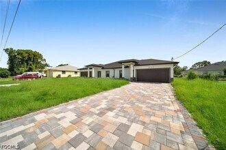Building Photo - 4987 Fairway Ct