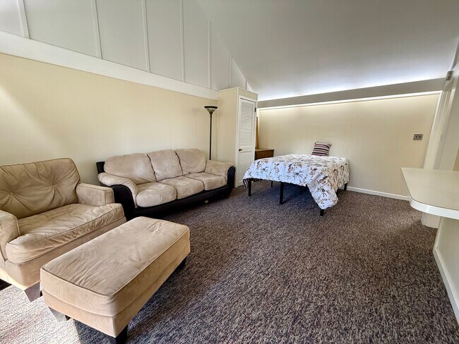 Foto del edificio - 130 Fairway Ave