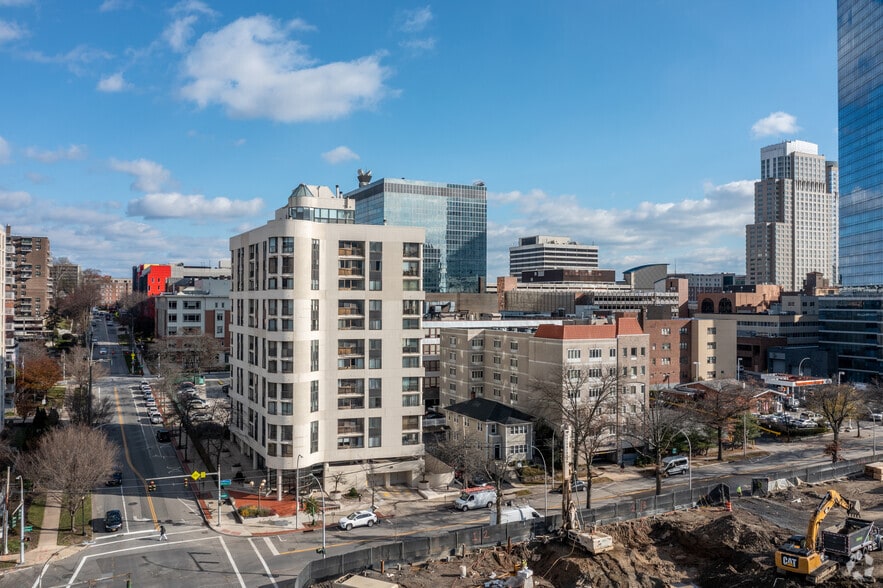 The Pavilion - 1 Units Available for Rent | White Plains, NY