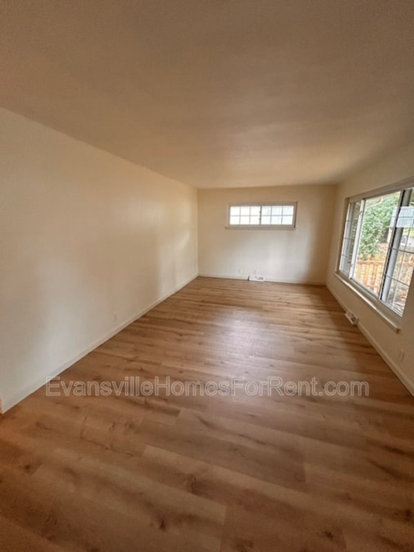 Building Photo - 2416 Margybeth Ave