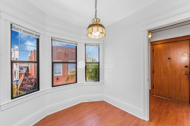 Foto del edificio - 245 Benton Ave