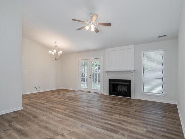 Photo - 10319 Osprey Dr Apartment