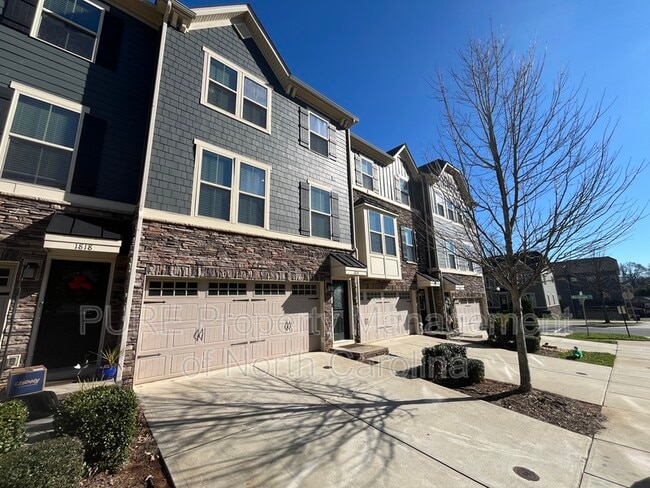 Building Photo - 1814 Shumard Ln