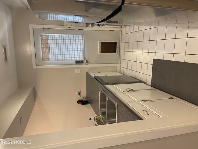 Foto del edificio - 3416 Osprey Ln