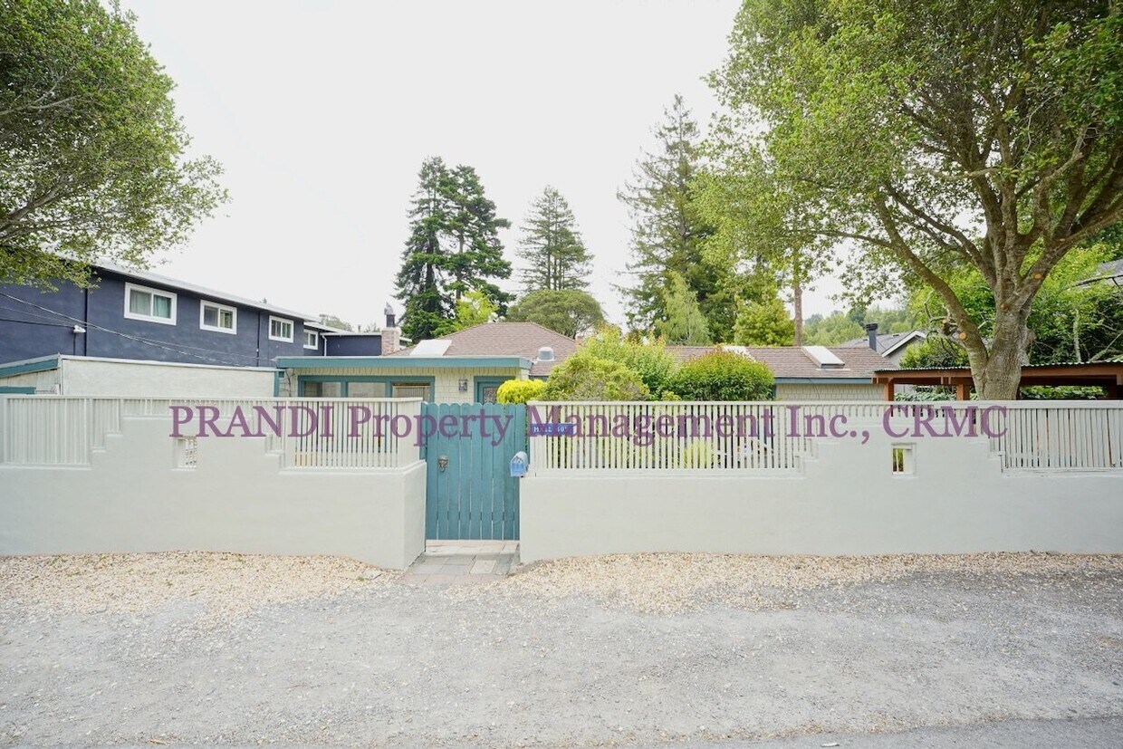 Primary Photo - **Application Pending***Renovated Tam Vall...