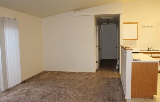 Building Photo - 667 Linda Kay Ct