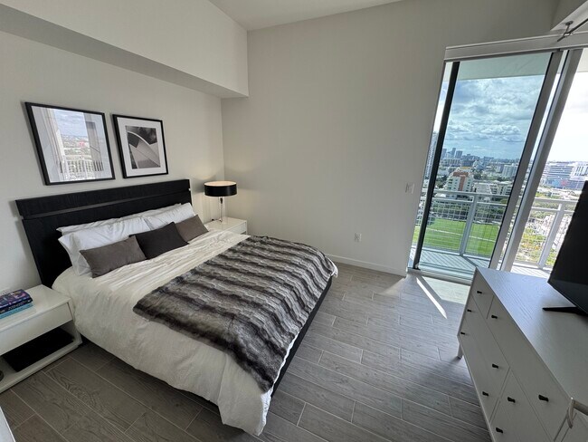 Master Bedroom - 342 NE 35th St