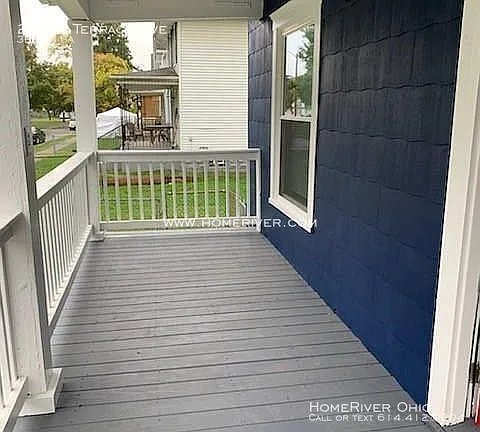 Foto del edificio - 247 S Terrace Ave