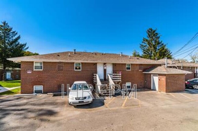 Foto del edificio - 284 Powell Cir