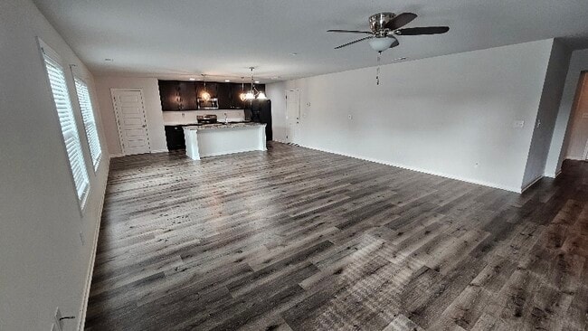 Building Photo - 276 Fenrose Dr
