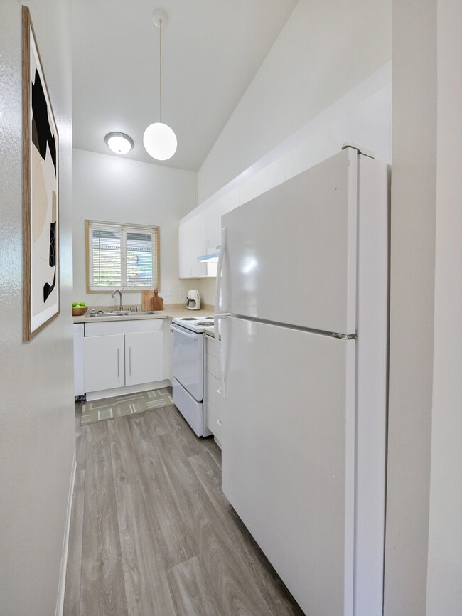 Madrona Park Apartments in WA