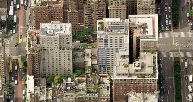 Foto aérea - 107 E 79th St