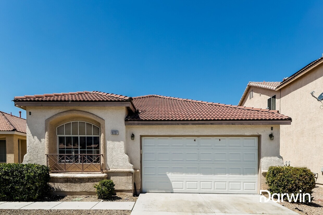 Foto principal - 5727 Bear Springs St