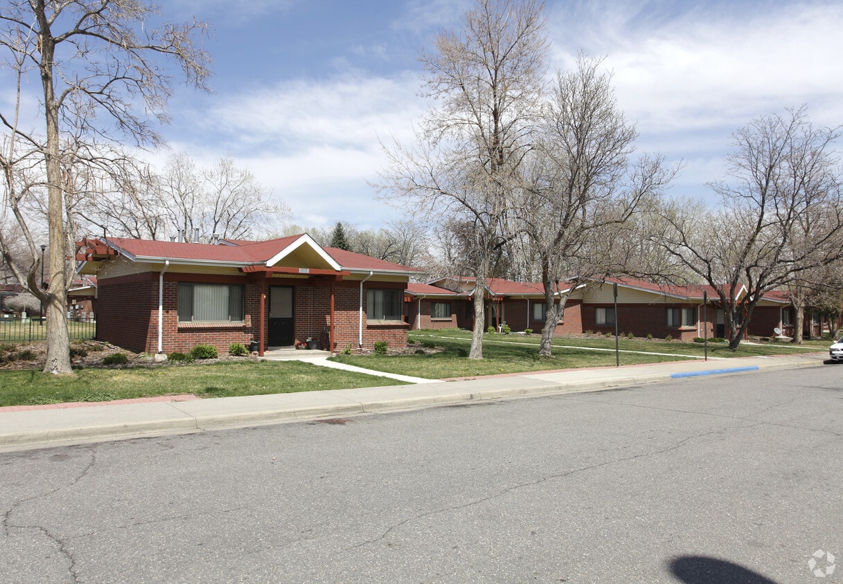 Building Photo - Columbine Apartment Homes