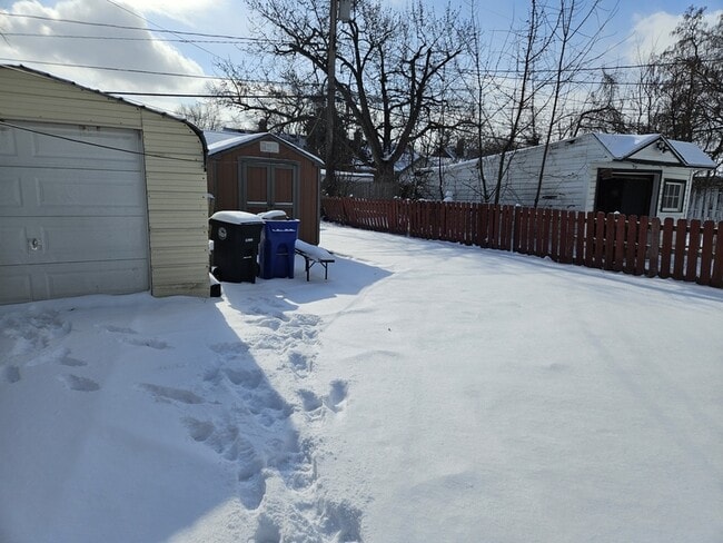 Foto del edificio - 13209 Liberty Ave