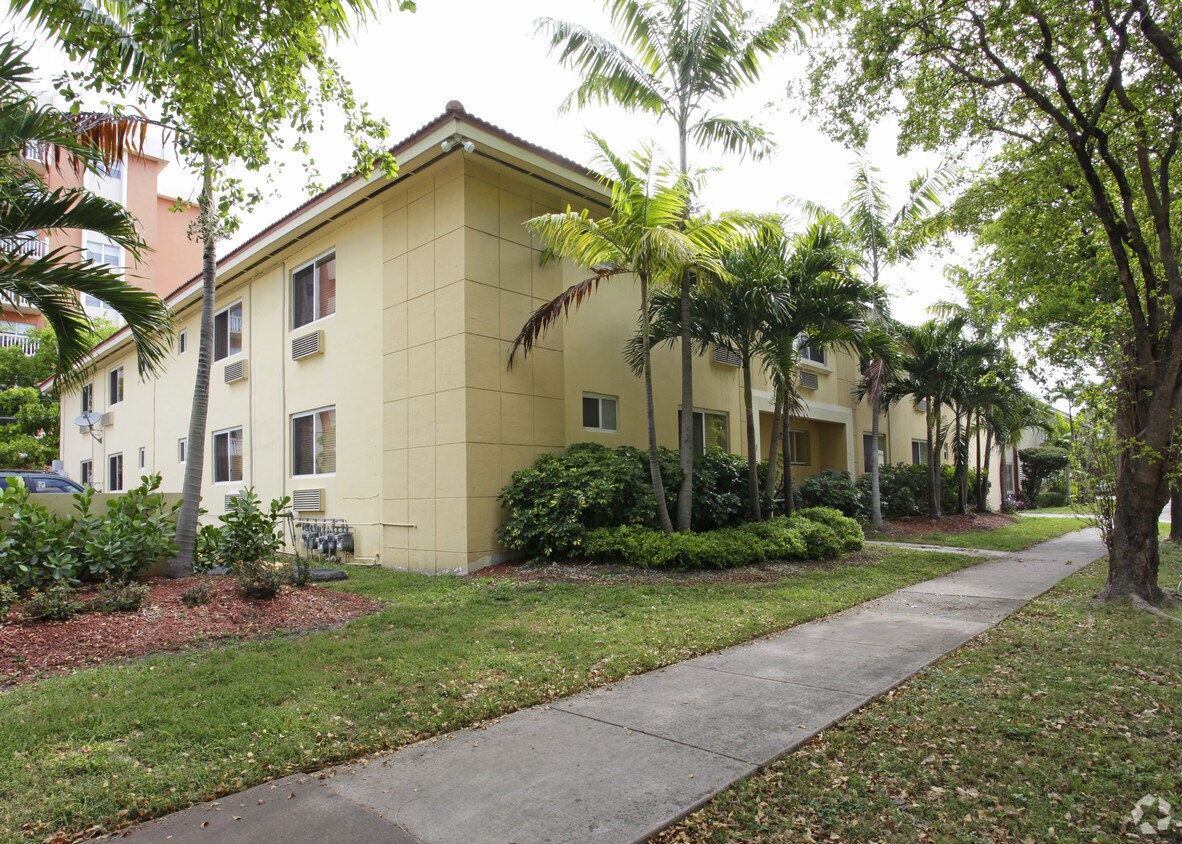 Foto del edificio - 11 Menores Ave