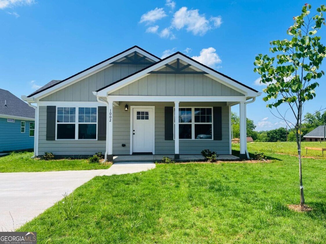 Foto principal - 1002 Callaway Ave