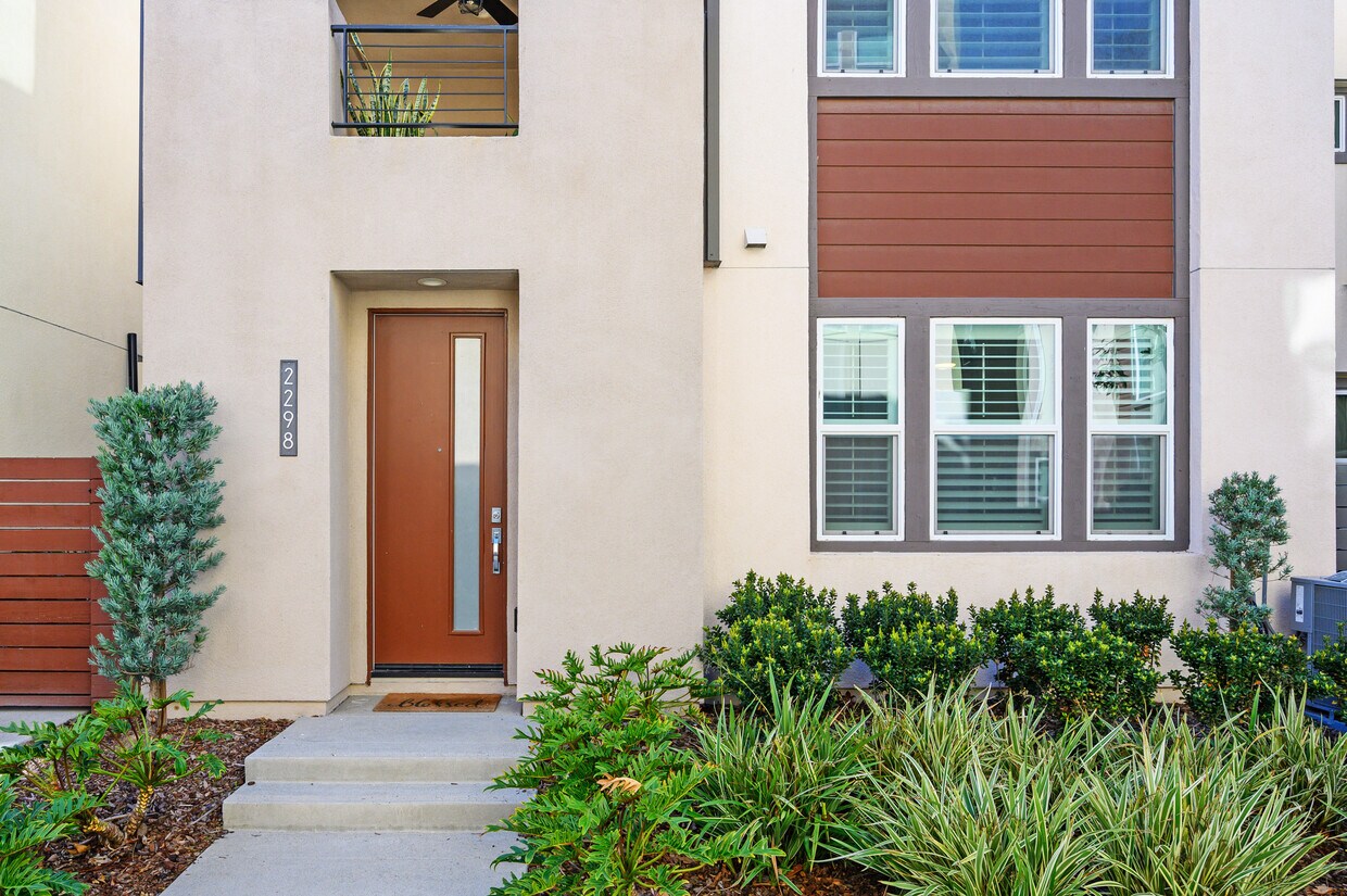 Primary Photo - 2298 Element Way