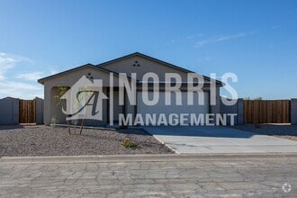 Building Photo - 15510 S Bentley Dr