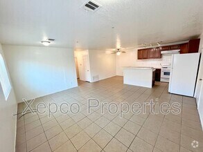 Building Photo - 13615 Verbena Dr