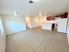 Building Photo - 13615 Verbena Dr