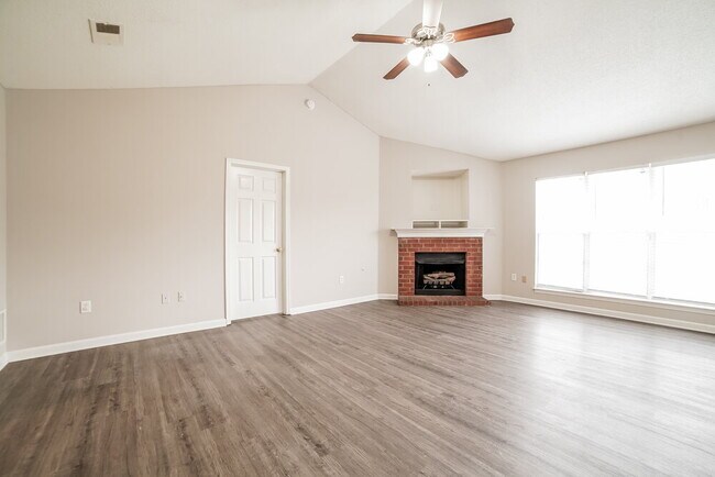 Foto del edificio - 1656 Mary Payton Dr