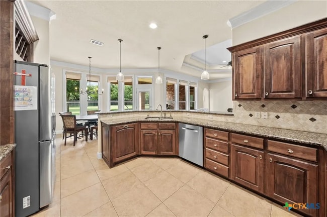 Building Photo - 2236 Allena Ln