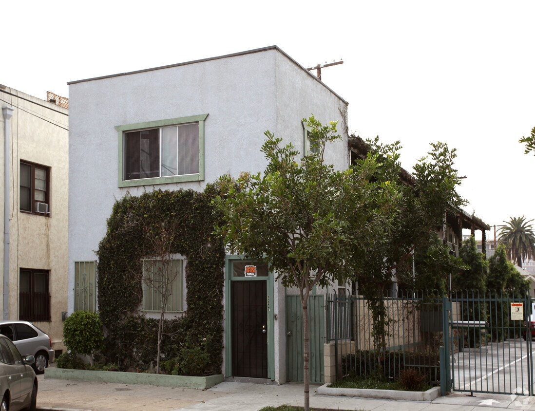 Primary Photo - 227 Lime Ave
