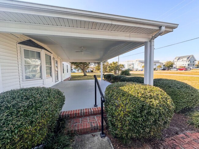 Foto del edificio - 5 Bedroom Beach House